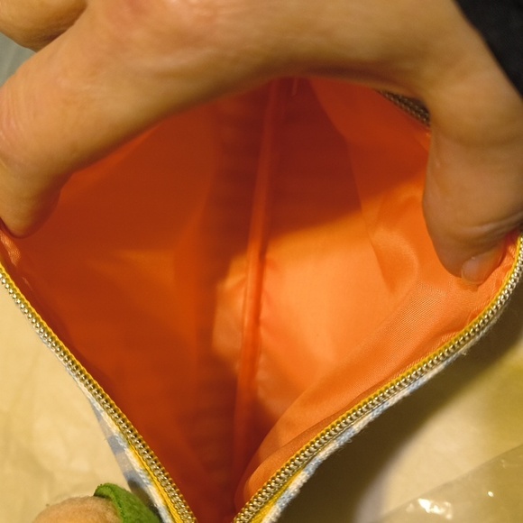 Blue Stripe Bag With Socks, Masks And Jewelry - Picture 3 of 6